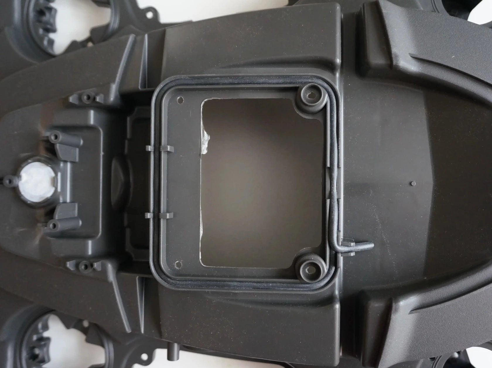 Näytön tiivisteen päällekkäisyys 320–550