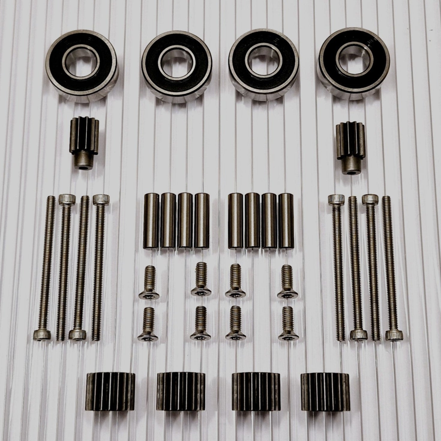 Korjaussarja Husqvarna Automower 320 420 430X 440 450X 520 550 -malliin, pyörämoottori ja 4X planeettapyörästöä ilman tiivistettä