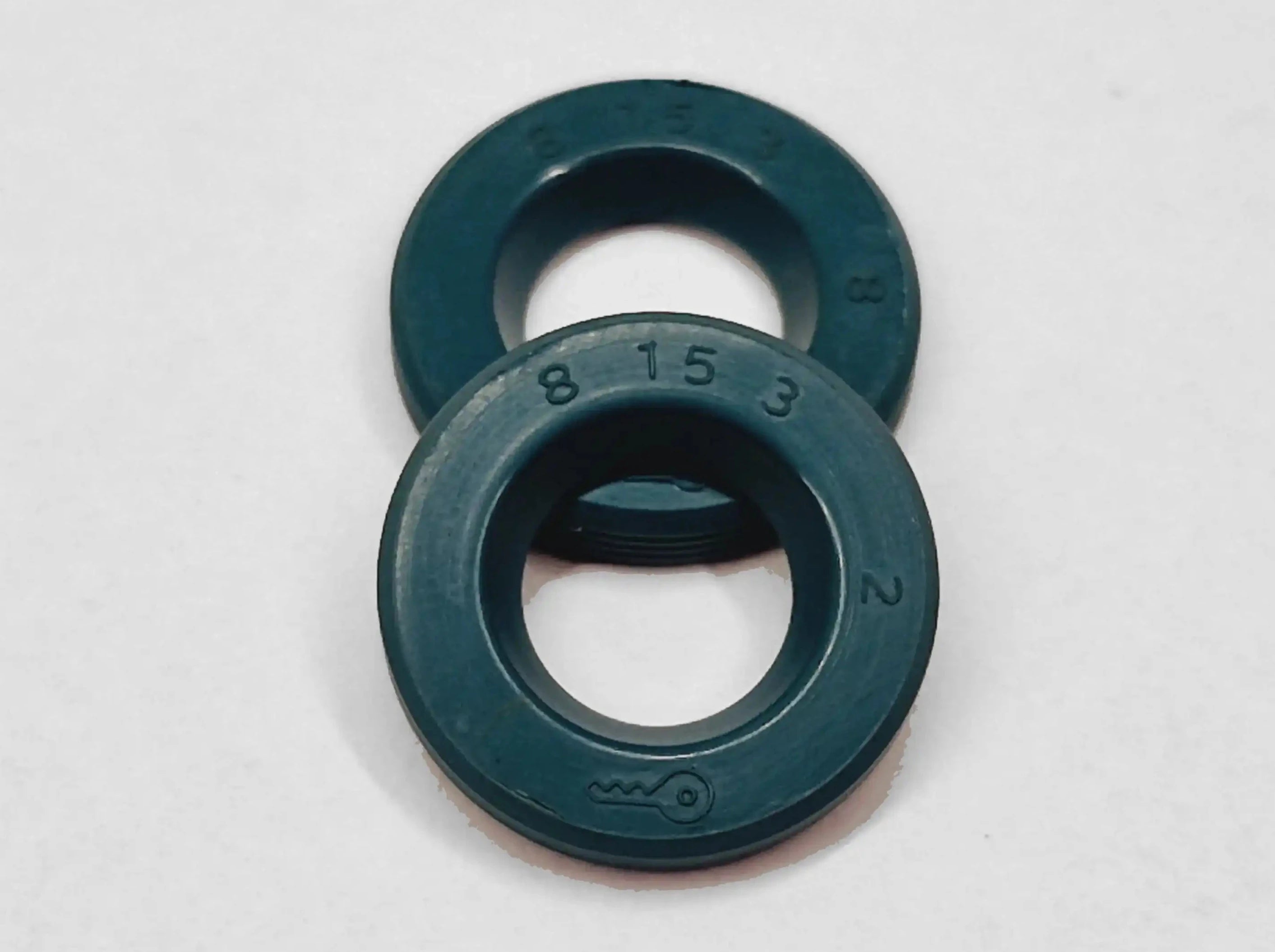 Radiaalinen tiivisterengas Dunkerille ja vanhalle 220AC:lle. 8x15x3 mm