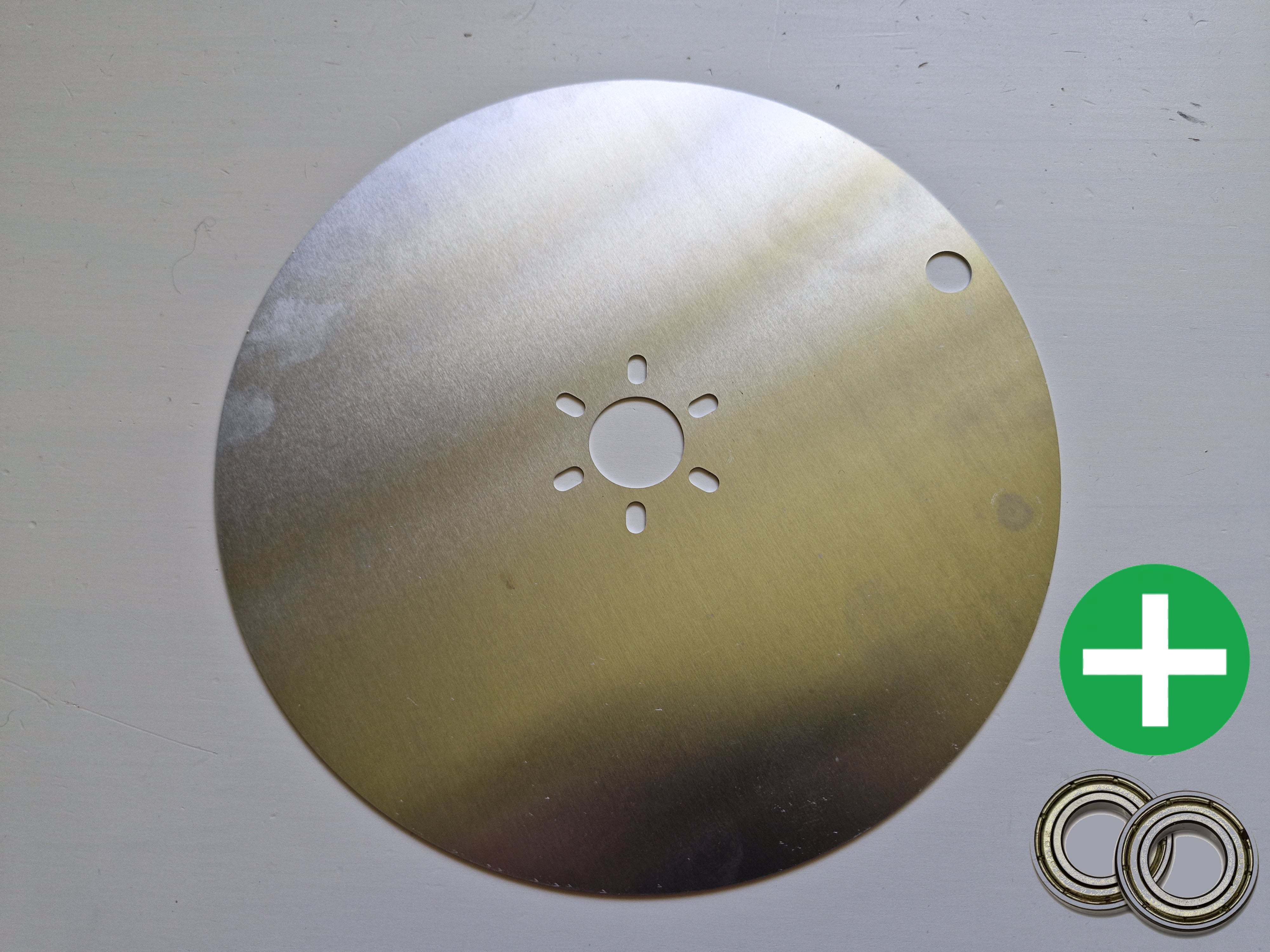 Liukulevy laakereineen Husqvarna Automoweriin ja Gardenaan