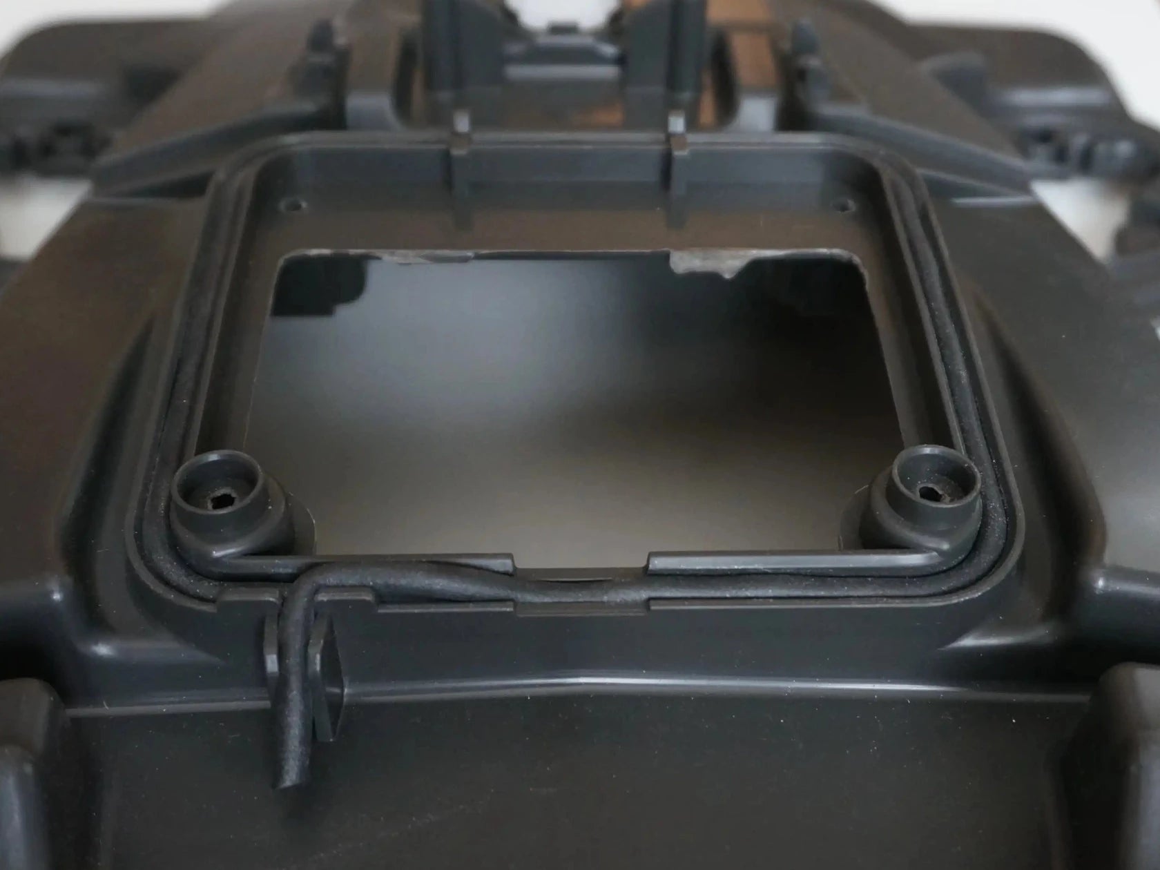 Näytön tiivisteen päällekkäisyys 320–550