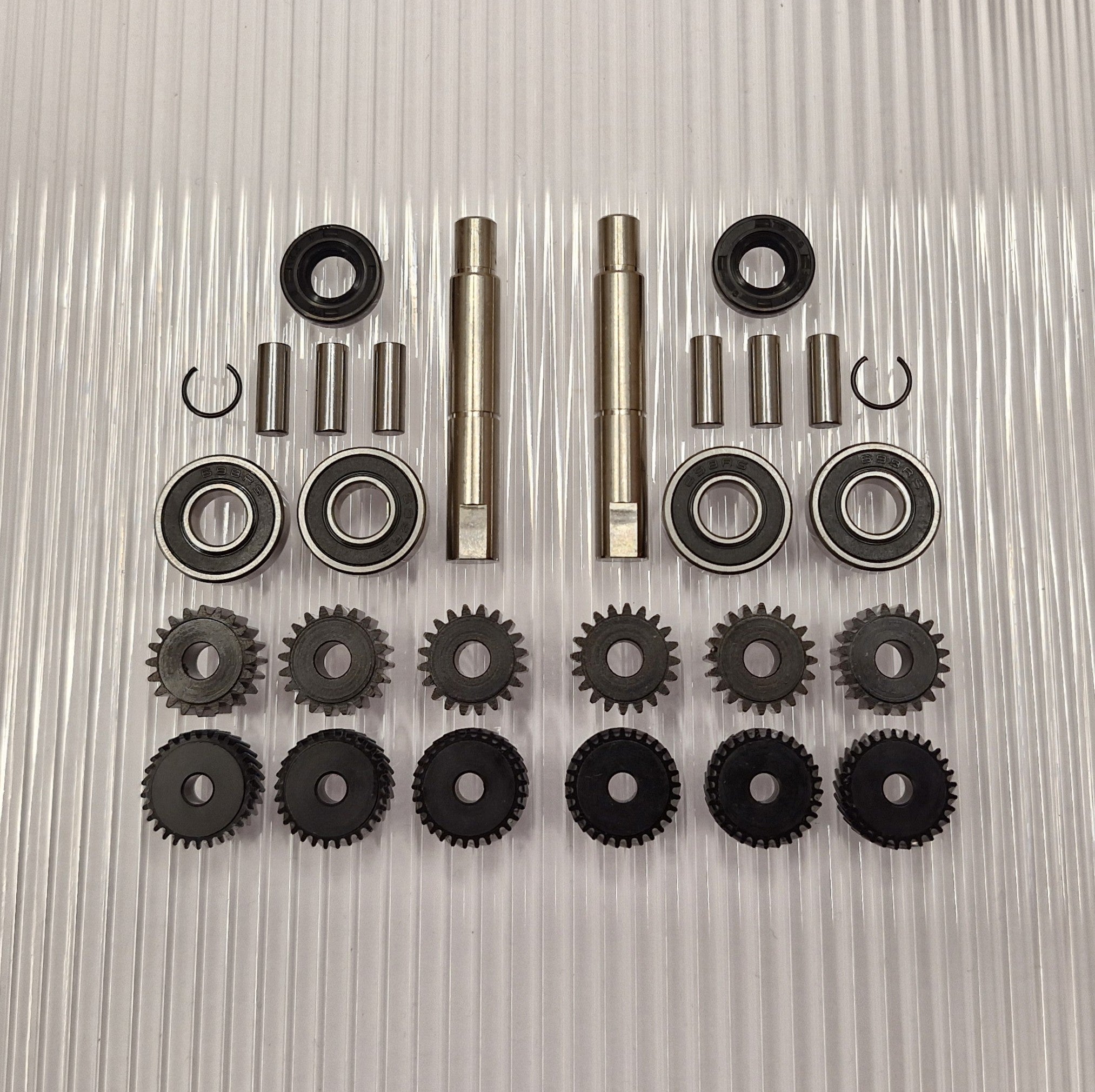 Korjaussarja Automower Gardena Sileno 305 405X 415X kaikkine vaihteineen 2 kpl